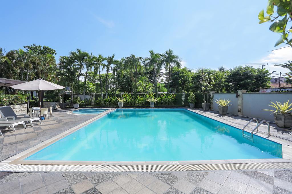 Villa Country Residence Surabaya Kültér fotó