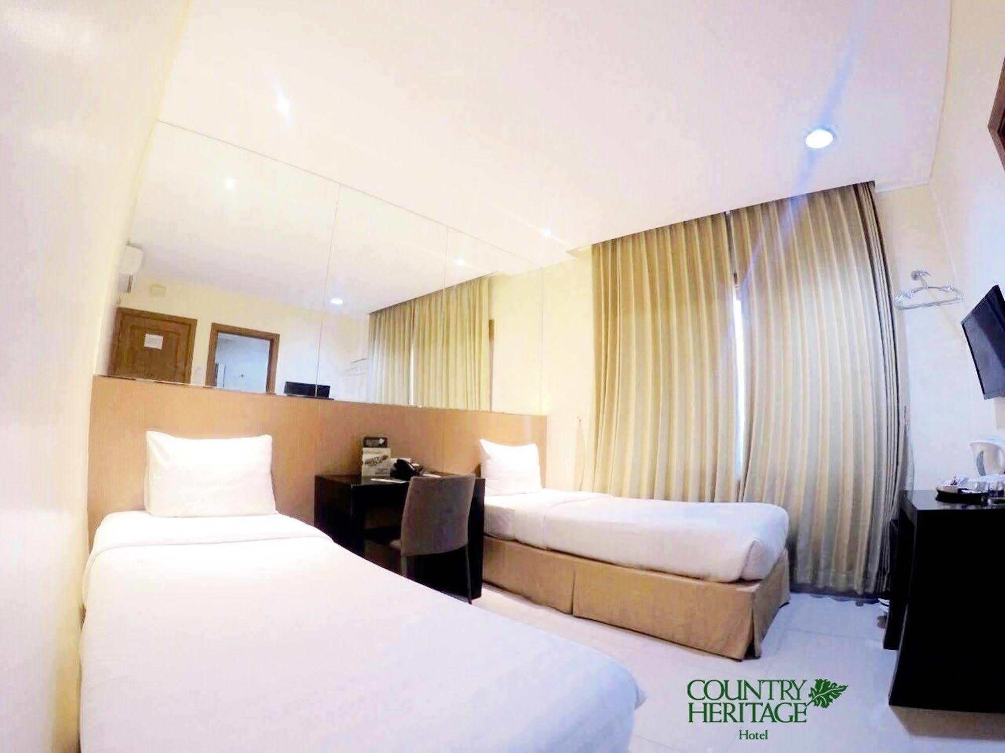 Villa Country Residence Surabaya Kültér fotó