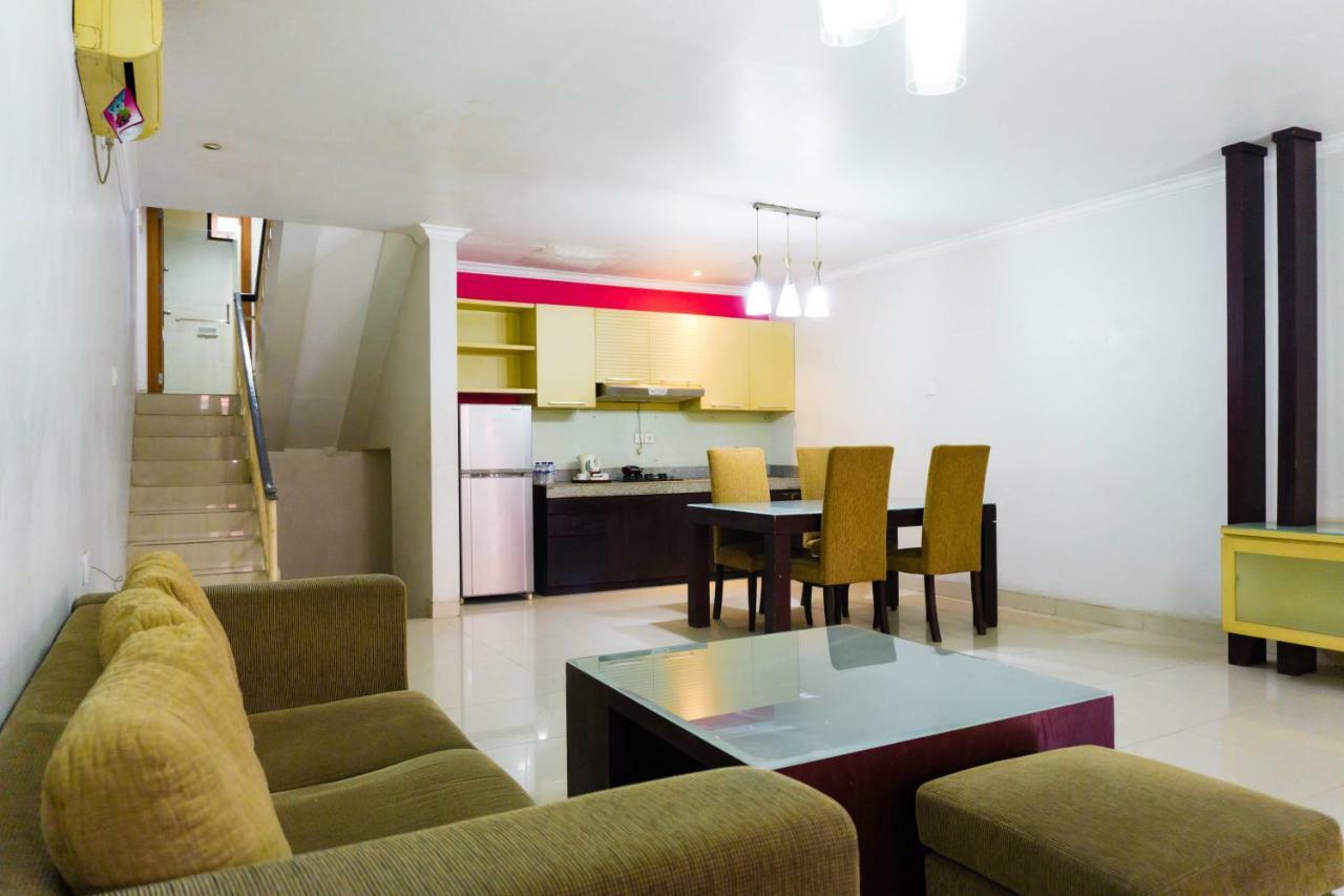 Villa Country Residence Surabaya Kültér fotó