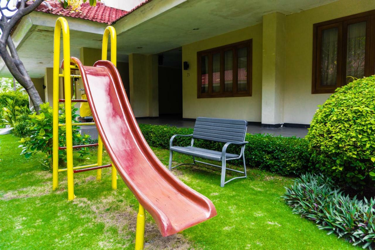 Villa Country Residence Surabaya Kültér fotó