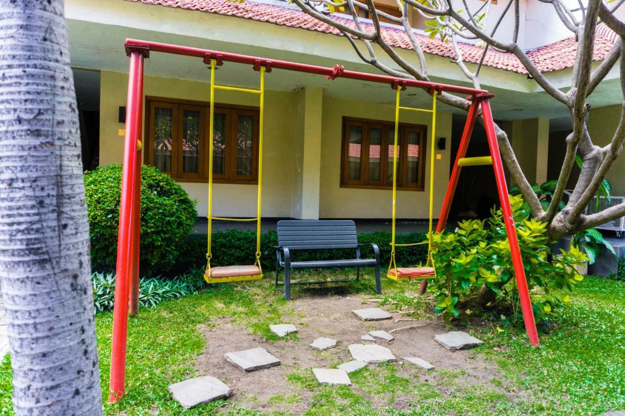 Villa Country Residence Surabaya Kültér fotó